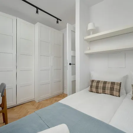 Appartement New Close To The Market Square By Renters Wrocław