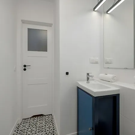Appartement New Close To The Market Square By Renters *