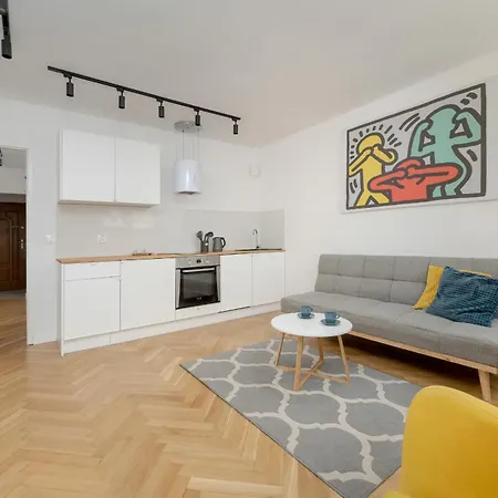 Appartement New Close To The Market Square By Renters *