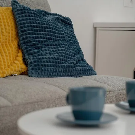 Appartement New Close To The Market Square By Renters *